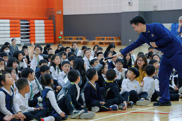 “消防安全”主题集会,南通惠立学校